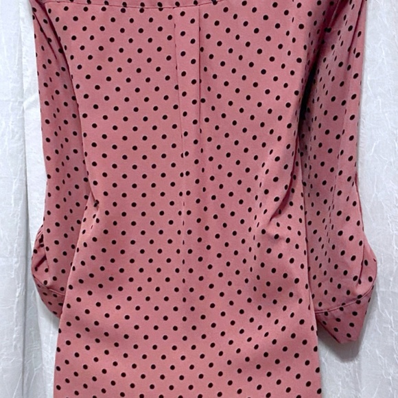 IZ BYER Dusty Rose  Black Polka Dot Button Down Blouse sz: M - Picture 4 of 6